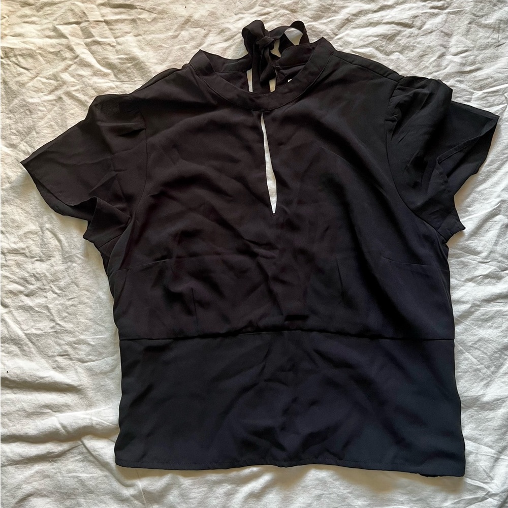 Abercrombie & Fitch Short-Sleeve Keyhole Blouse